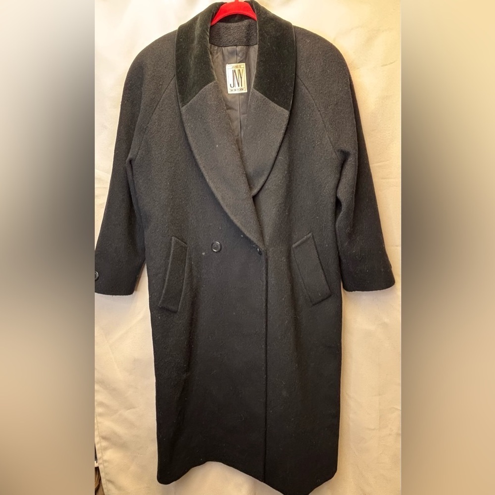 Vintage 1990s Jones New York Women’s Black Long Wool (100%) Coat